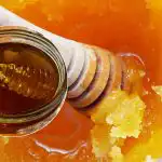 Kaip ištirpinti medų per kelias minutes: gyvenimo hack, apie kurį
